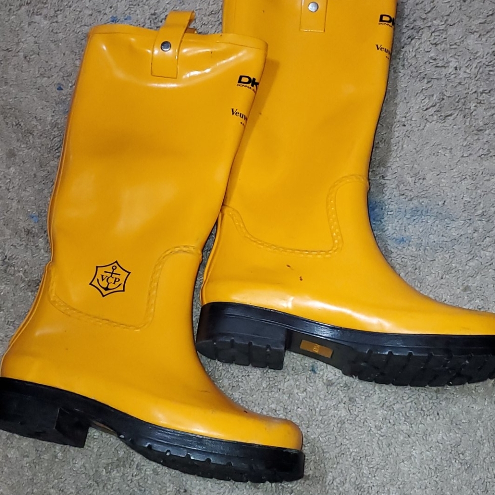 Donna Karen Yellow Rain Boots Size 7